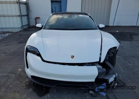 2021 Porsche Taycan 4S z USA, uszkodzony, nr VIN WP0AB2Y14MSA44152